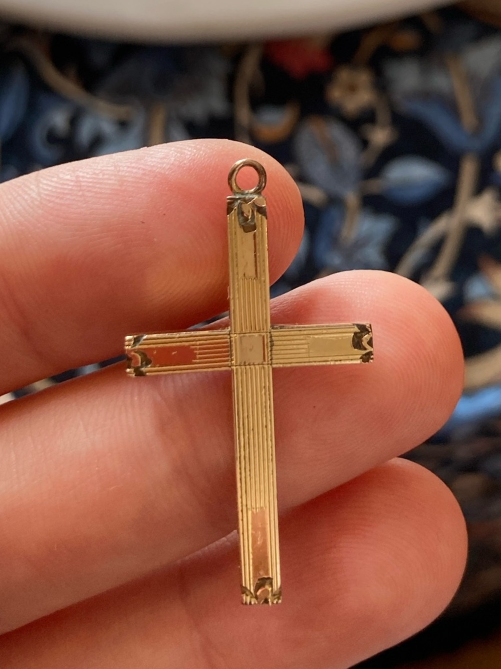 Art Deco 10K Gold-Filled Floral Engraved & Deco Detail Cross Pendant - Picture 9 of 13